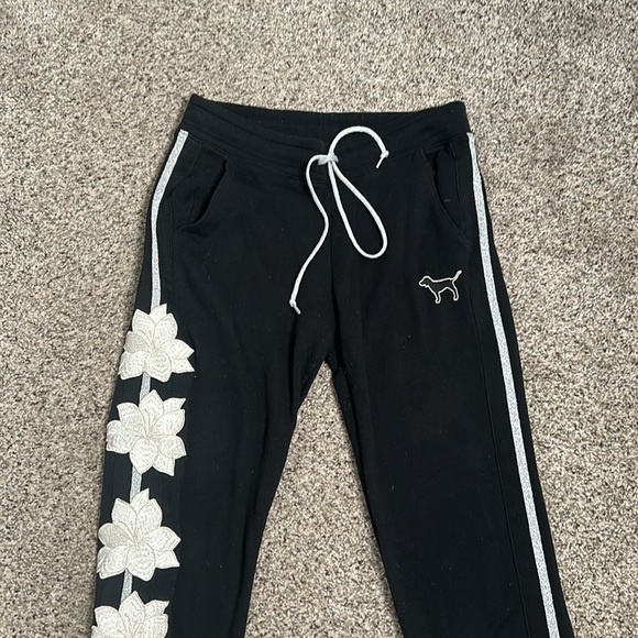 Pink victory secret black emboridry fleece lining jogger size SP black … - Picture 3 of 8